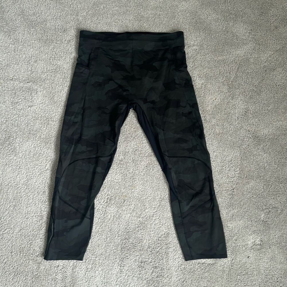 Lululemon men’s compression pants